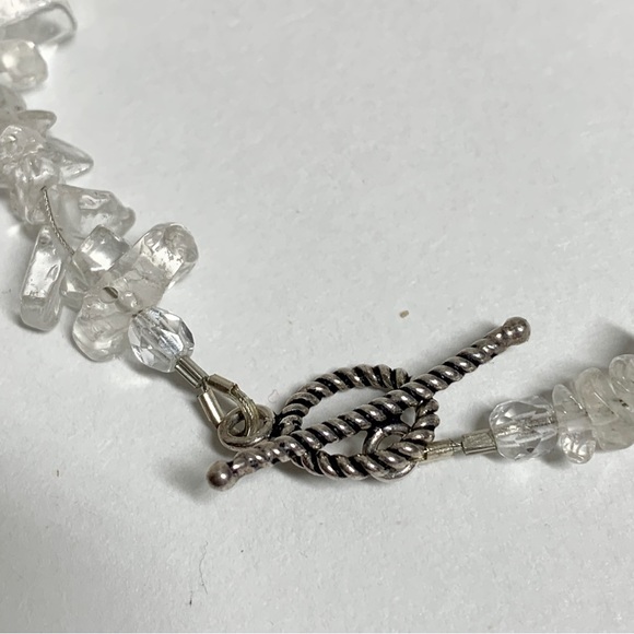 Quartz chip stone bracelet with toggle closure - Picture 5 of 6